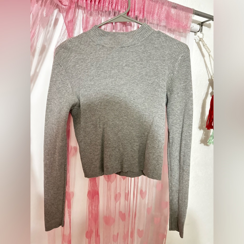 Pull & Bear Grey Cropped Sweater